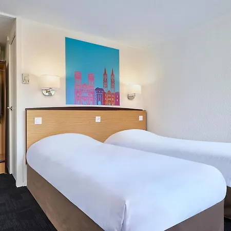 Hotel Kyriad Direct Evreux