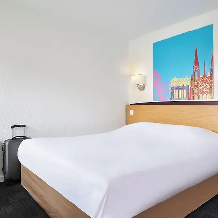 Hotel Kyriad Direct Evreux