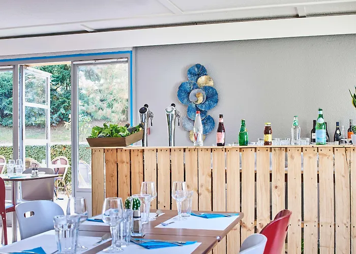 מלון Kyriad Direct Évreux